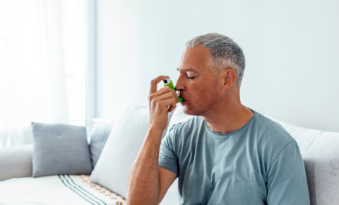 ¿Existe relación entre la calidad del sueño y el asma en adultos?