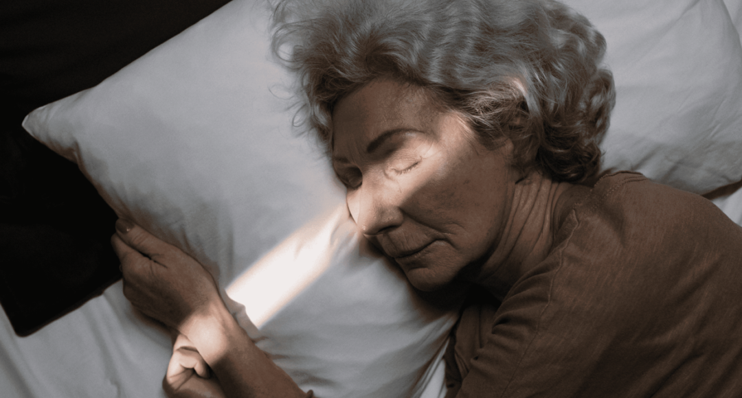 La relación entre el envejecimiento y la apnea obstructiva del sueño, y cómo el tratamiento con CPAP puede atenuarlo